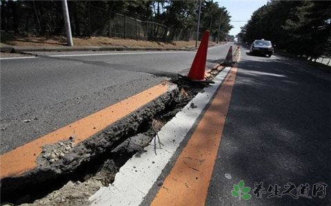 印尼东部发生地震 地震发生时怎么办