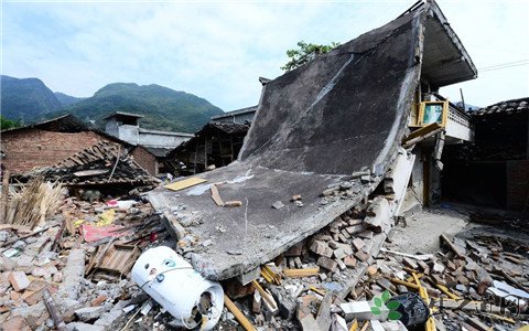 印尼东部发生地震 地震发生时怎么办