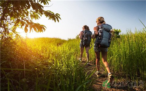 300人搜救驴友 户外旅游要注意什么