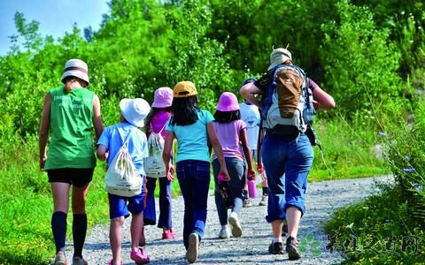 300人搜救驴友 户外旅游要注意什么