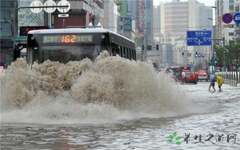 河北辽宁大暴雨 暴雨天怎么做最安全