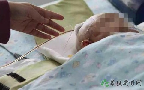 扔苹果砸中女婴 高空抛物承担什么法律责任