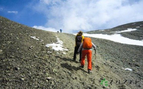 徒步玉龙雪山被困 户外登山注意事项