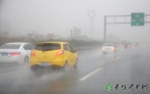 四川暴雨预警升级 暴雨天气要注意什么