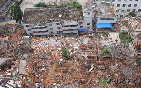 四川自贡荣县地震 发生地震时该怎么办