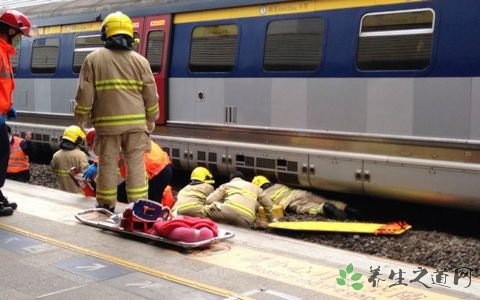 香港地铁坠轨事件 乘坐地铁要注意哪些事项