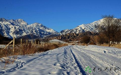 陕西靖边大巴侧翻 下雪天气开车注意事项有哪些